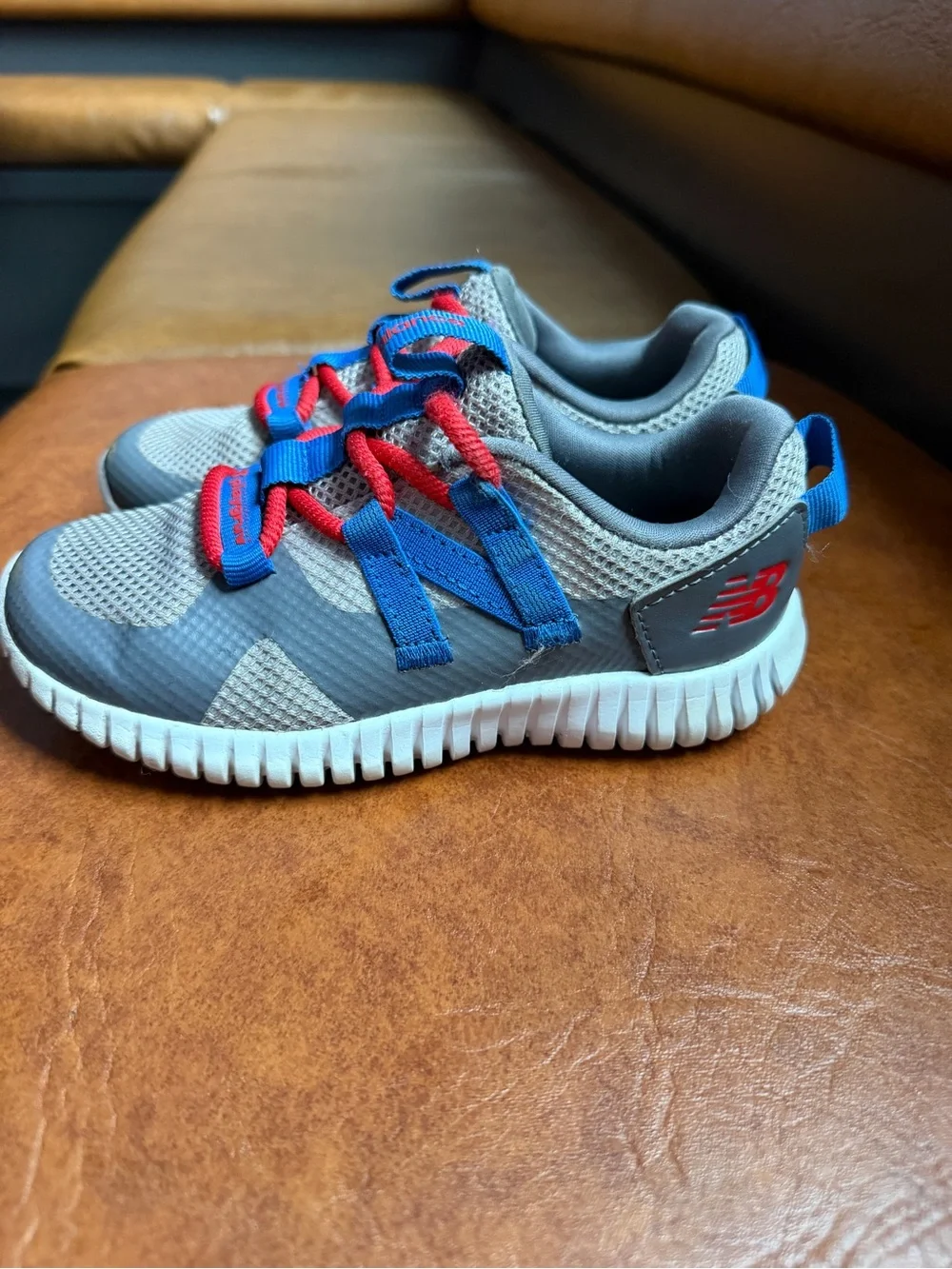 New Balance Playgruv V2 Bungee Sneakers size 12 boys